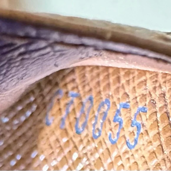 Louis Vuitton Compact Bifold Wallet Monogram Canvas - Picture 9 of 10